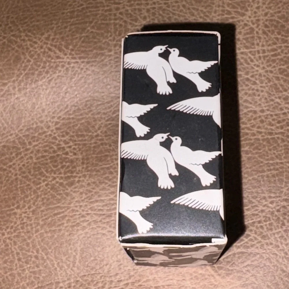 Benefit silky powder